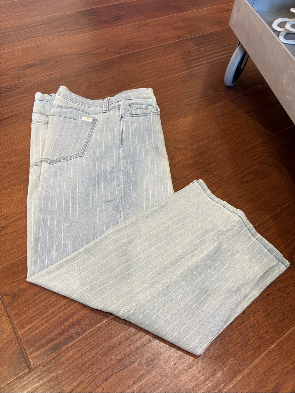 7 For All Mankind Jen 7 Light Blue Pinstripe Cropped Jeans